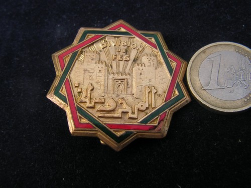 Insigne division fez par - division,