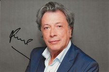 Authentique autographe sur photo : Hervé Vilard ( 12,5 x 19 )