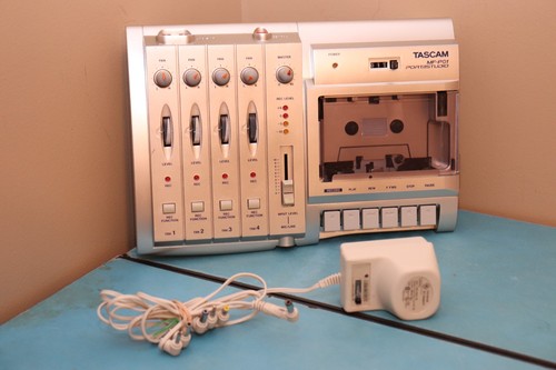 Tascam p01 portastudio - tascam,
