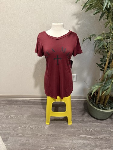 Big glamz red graphic - big, v-neck