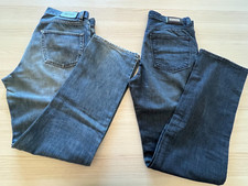 Jeans Pantalon LOT 2x Hugo BOSS W32 L34 OKLAHOMA 18087 & W33 L32 ARKANSAS 13824