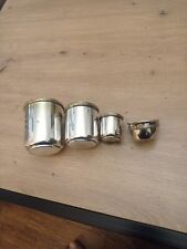 Lot 4 gobelets mesureurs