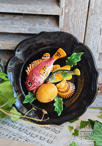 Ancienne assiette noir poisson - ancienne,