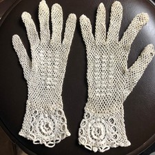 Paire de gants anciens femme -