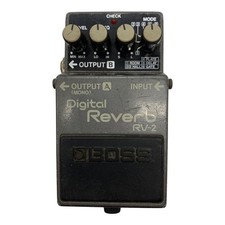 Pédale d'effets de réverbération numérique Boss RV-2 testée d'occasion