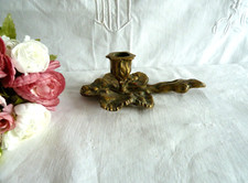 Ancien bougeoir à main rat de cave bronze doré ciselé decor gland