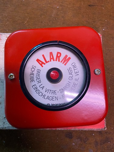 Boitier alarme legrand - alarme, vintage