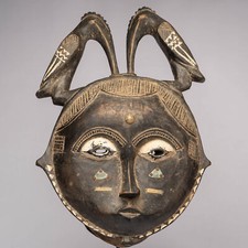 0983 MASQUE YAOURE AVEC SOCLE