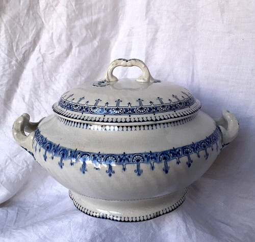 Belle soupière ancienne - , en