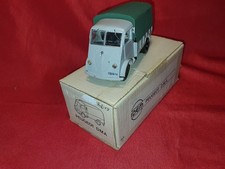 Camion Peugeot DMA IDEM Kit Métal Monté 1/43 
