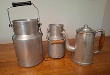 lot cafetière, pot à lait anciens en aluminium