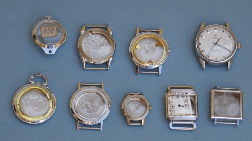 Lot boitiers montres - de,