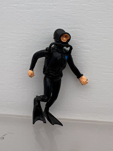 Figurine plongeur avec masque
