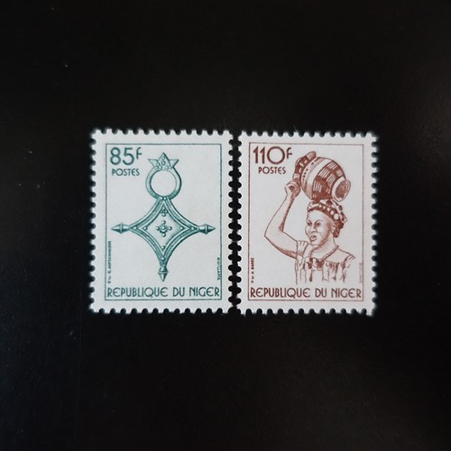 Niger 683 684 croix - n°683/684,