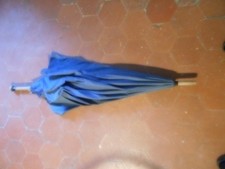 VERITABLE PARAPLUIE DE BERGER.