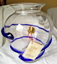 Vase en verre soufflé Murano, certificat d'authenticité, liséré en spirale bleue