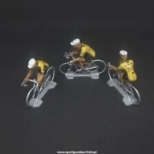 3 cyclistes miniatures plastique Equipes 2024 Ech1/32 base Cofalu Tour de france