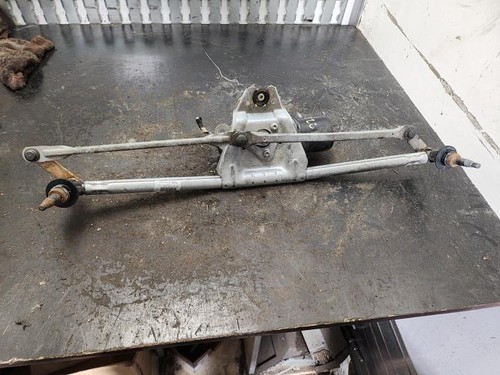 Moteur essuie glace avant