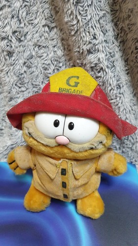 Peluche garfield pompier - garfield,