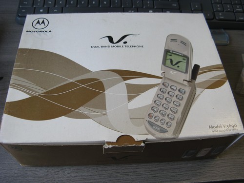 Motorola v3690 état moyen - motorola,