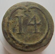 Ancien bouton plat en bronze