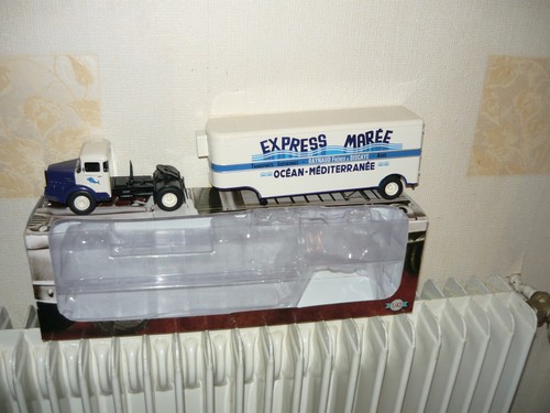 Ixo altaya camion bernard - camion,