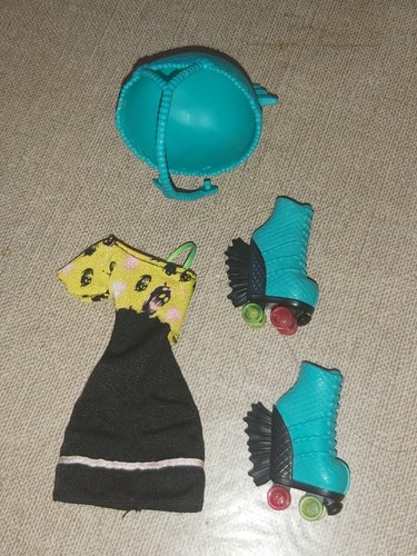 Vends roller casque robe - roller,, casque,