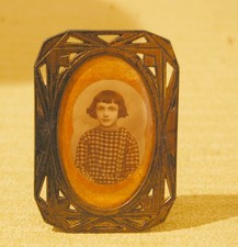 TRES BEL ÉTAT .ANCIEN  TOUT PETIT CADRE .FIN 19 EME.AVEC PHOTO GLACOÎDE BOMBÉE