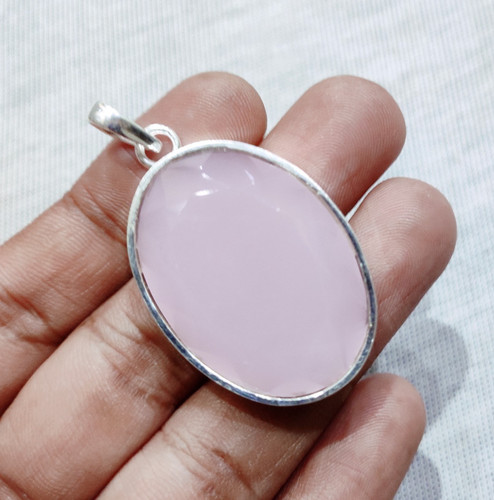 Pendentif pierre précieuse