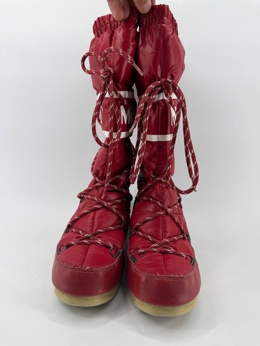 Red moon boots - moon, lace