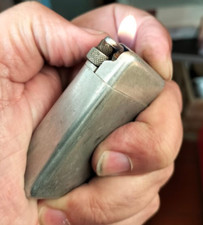 ANCIEN BRIQUET GAZ FLAMINAIRE QUERCIA PARIS "CHAMPION " 1952