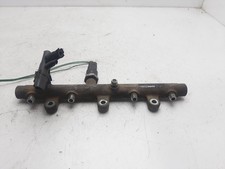 0445214019 rampe injection pour PEUGEOT 406 BERLINA (S1 S2) 8928732