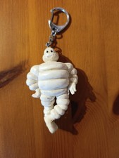 porte clé bonhomme Michelin collector, longueur 10 cm
