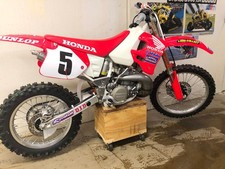 TÉLÉCHARGER HONDA CR250R