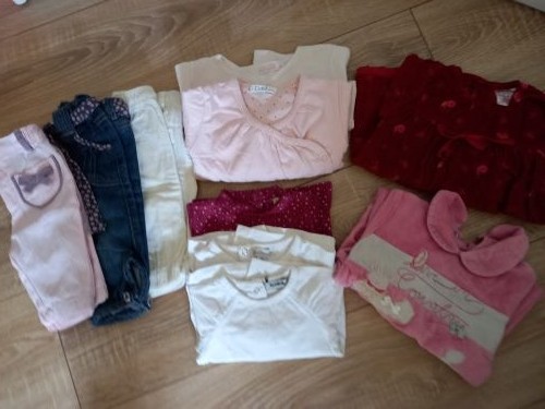 Lot vêtements bébé fille