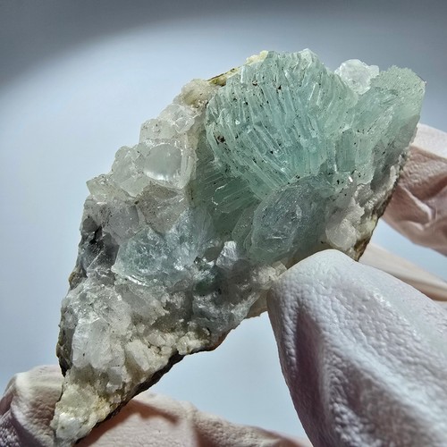 Sphère préhnite cube de - sphère,