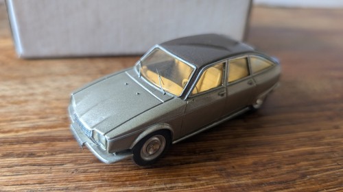 Miniatures citroen gs - rr,