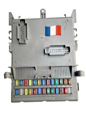 8200148809 / 8200004201 E Boîte fusibles relais Renault Laguna 2–Pièce d’Origine