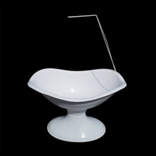 Berceau vintage en plastique blanc style Space Age style Prisunic