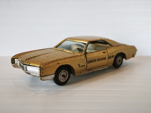 Buick riviera car model made - -,
