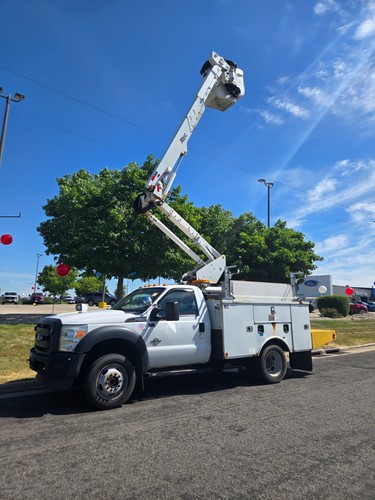 2015 f550 4x4 bucket truck - 2015,