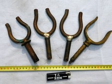 LOT 4 - QUATRE TRES ANCIENNES