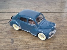 Voiture Miniature Renault 4cv