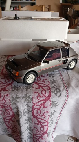 Peugeot 205 t16 - 205,