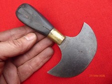 Couteau pied demi lune de - à,