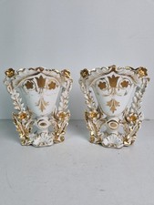 Paire De Vase de Marié, Porcelaine De Paris, Eglise, Fleur, Dorure Hauteur 19,5 