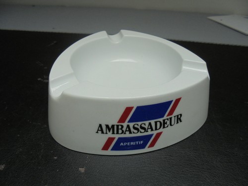 Cendrier ambassadeur plastique - cendrier,