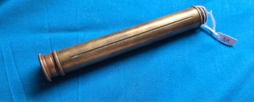 Ancien chercheur pour ancienne - ancien,