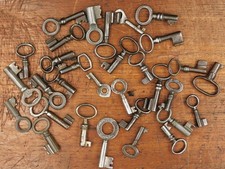 Lot 31 Anciennes clés