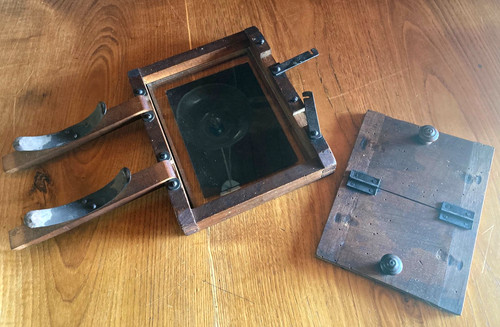 Ancien châssis presse - , cadre